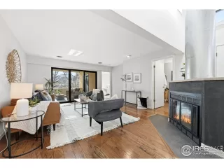 Photo #3: 1050006 Listing 