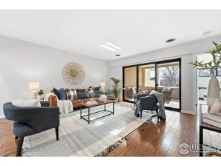 Photo #6: 1050006 Listing 