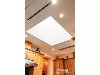 Photo #6: 1050021 Listing