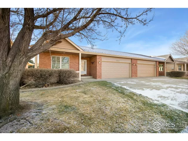 MLS: 1050023 Condo For Sale