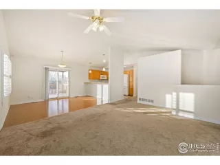 Photo #2: 1050023 Listing