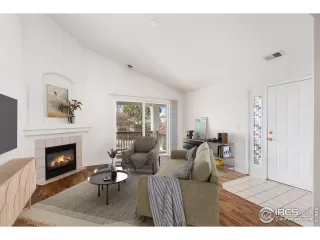 Photo #6: 1050060 Listing 