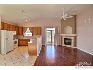 Photo #3: 1050102 Listing 