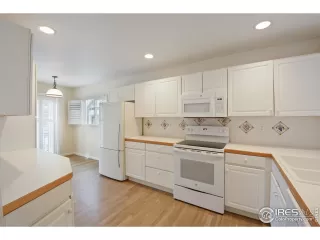 Photo #6: 1050140 Listing 