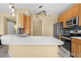 Photo #6: 1050313 Listing