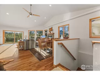 Photo #5: 1050374 Listing