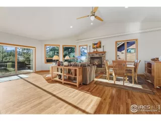 Photo #6: 1050374 Listing