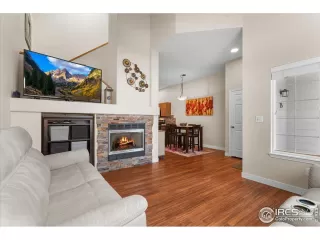 Photo #1: 1050381 Listing