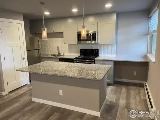 Photo #3: 1050430 Listing