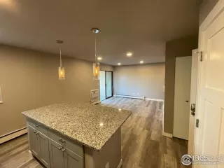 Photo #4: 1050430 Listing