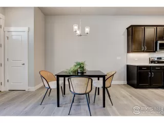 Photo #5: 1050458 Listing