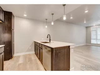 Photo #3: 1050460 Listing