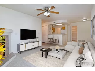 Photo #5: 1050502 Listing