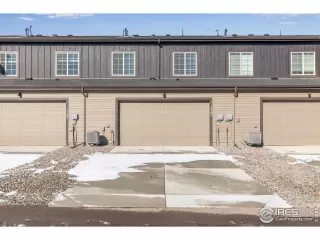 Photo #4: 1050543 Listing