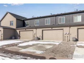 Photo #5: 1050543 Listing