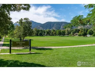 Photo #2: 1050545 Listing