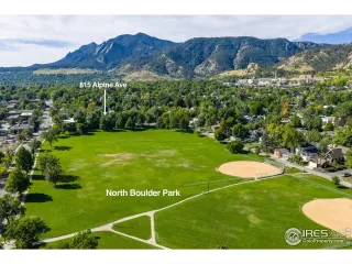 Photo #3: 1050545 Listing