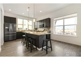 Photo #2: 1050550 Listing