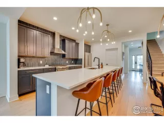 Photo #5: 1050582 Listing 