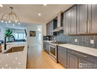 Photo #6: 1050582 Listing 