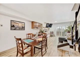 Photo #4: 1050593 Listing