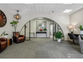 Photo #3: 1050643 Listing