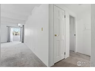 Photo #6: 1050643 Listing