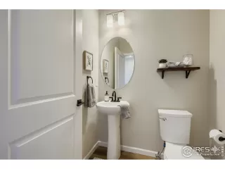 Photo #3: 1050664 Listing