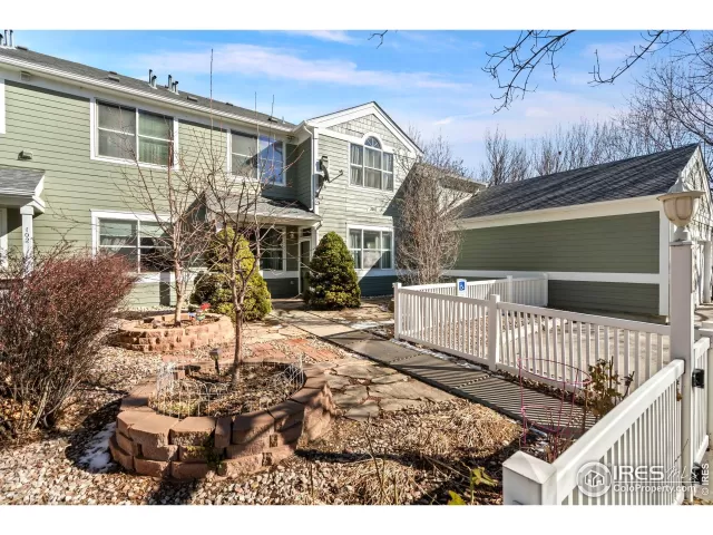 MLS: 1050673 Condo For Sale