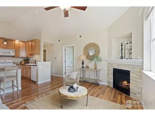 Photo #4: 1050713 Listing