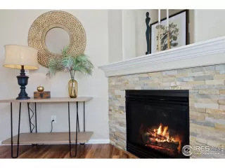 Photo #5: 1050713 Listing