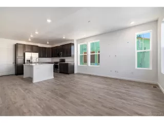 Photo #3: 1508297 Listing