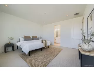 Photo #2: 1520315 Listing