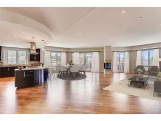 Photo #6: 1521096 Listing