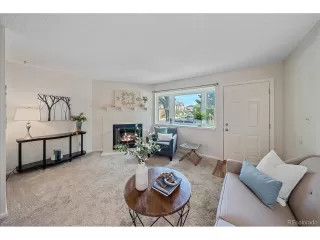 Photo #4: 1522886 Listing