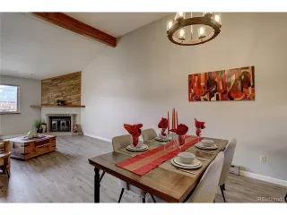 Photo #5: 1533365 Listing