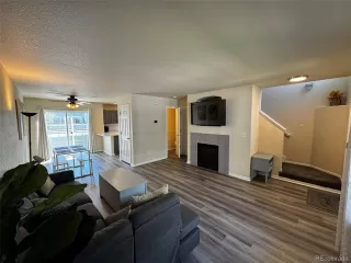 Photo #1: 1541500 Listing 