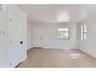 Photo #3: 1542842 Listing