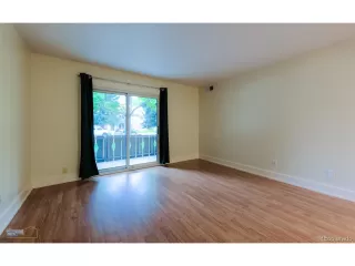 Photo #5: 1556846 Listing 