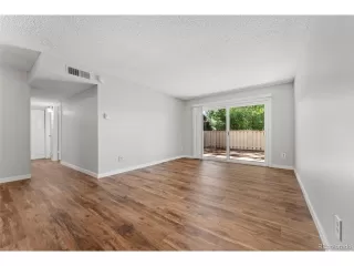 Photo #3: 1569879 Listing 