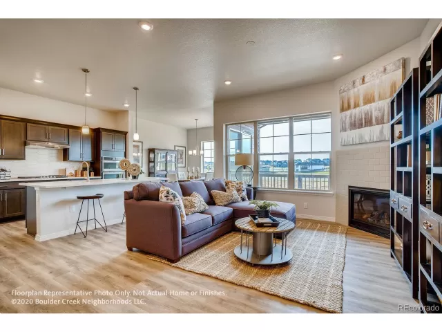 MLS: 1576593 Condo For Sale