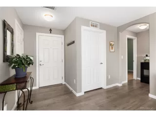 Photo #3: 1586806 Listing