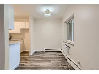 Photo #4: 1588615 Listing