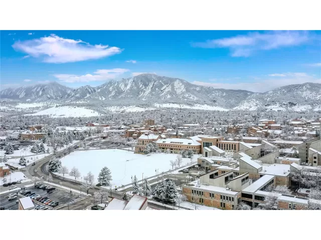 MLS: 1594204 Condo For Sale