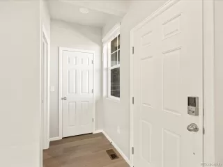 Photo #3: 1599054 Listing