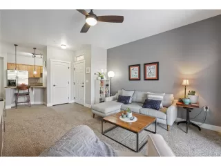 Photo #6: 1609991 Listing