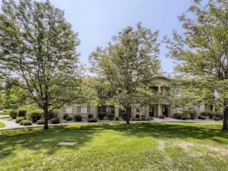 Photo #1: 1611060 Listing