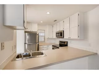 Photo #4: 1613278 Listing