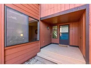 Photo #2: 1613799 Listing