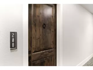 Photo #5: 1620040 Listing